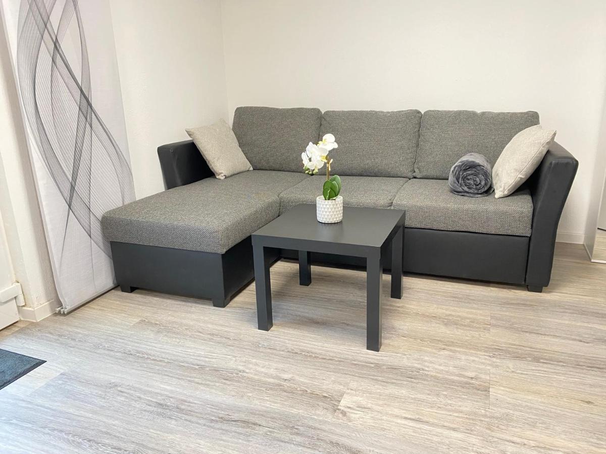 1,5 Zimmer Apartment In S-Bahn Naehe, 35 Qm, Max 4 Pers, Zentral, Private Terasse, Internet 250 Mbit Gaertringen Exterior photo